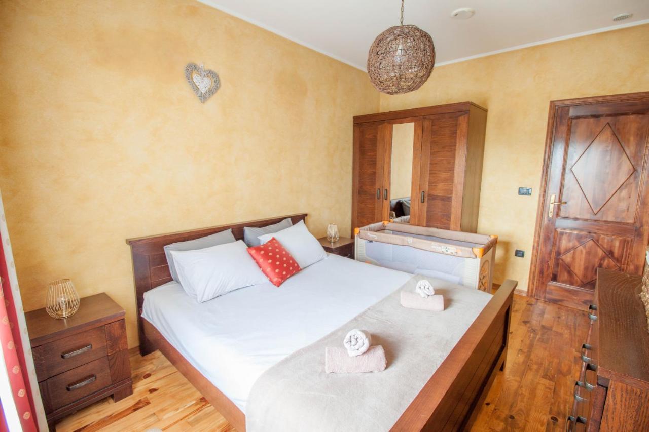 Apartamento Stara Kuca Heki Exterior foto